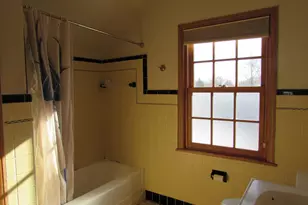 2362 S 78th St, West Allis, WI 53219 - Photo 7