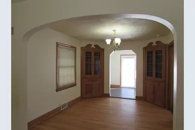 2362 S 78th St, West Allis, WI 53219 - Photo 5