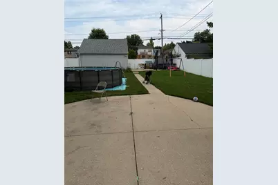 2362 S 78th St, West Allis, WI 53219 - Photo 19