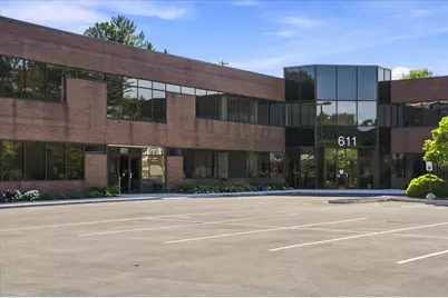 601 N Barker Rd #611, Brookfield, WI 53045 - Photo 3