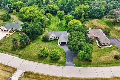 S28W30753  Wild Berry Ln, Genesee, WI 53188 - Photo 3