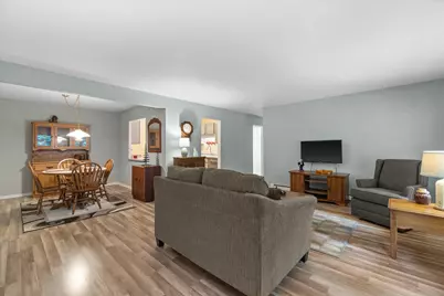 162  Heidel Rd #3, Thiensville, WI 53092 - Photo 7