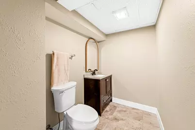 2745 N 117th Pl, Wauwatosa, WI 53222 - Photo 39