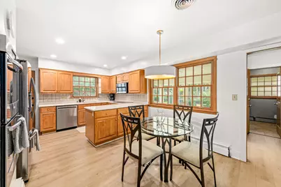 2745 N 117th Pl, Wauwatosa, WI 53222 - Photo 11