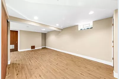 2745 N 117th Pl, Wauwatosa, WI 53222 - Photo 37
