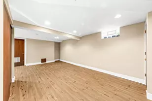 2745 N 117th Pl, Wauwatosa, WI 53222 - Photo 37