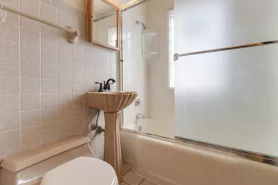 3230 W Ruskin St, Milwaukee, WI 53215 - Photo 11