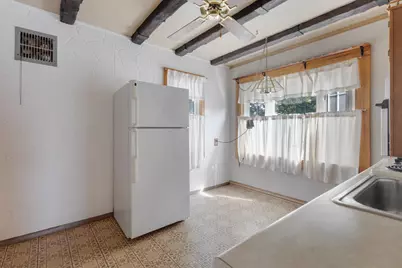3230 W Ruskin St, Milwaukee, WI 53215 - Photo 7