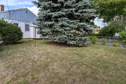 3230 W Ruskin St, Milwaukee, WI 53215 - Photo 13
