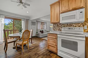 420 Racine St, Racine, WI 53185 - Photo 9