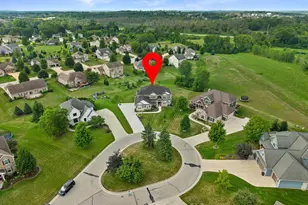 N42W22777 London Ct, Pewaukee, WI 53072 - Photo 65