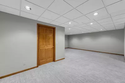 8118  Dunkelow Rd, Racine, WI 53126 - Photo 45