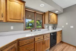 8118 Dunkelow Rd, Racine, WI 53126 - Photo 17