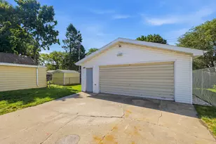 410 E 2nd St, Fond du Lac, WI 54935 - Photo 23