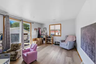 410 E 2nd St, Fond du Lac, WI 54935 - Photo 9