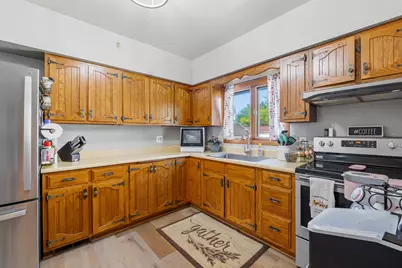 410 E 2nd St, Fond du Lac, WI 54935 - Photo 7