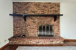 8113 W Ohio Ave, Milwaukee, WI 53219 - Photo 5