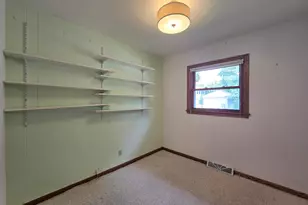 8113 W Ohio Ave, Milwaukee, WI 53219 - Photo 21