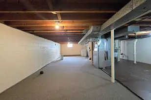8113 W Ohio Ave, Milwaukee, WI 53219 - Photo 27