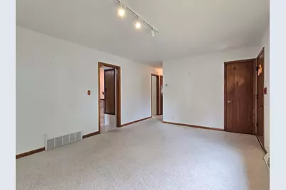 8113 W Ohio Ave, Milwaukee, WI 53219 - Photo 13
