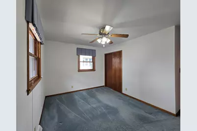 8113 W Ohio Ave, Milwaukee, WI 53219 - Photo 17