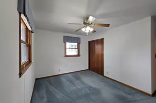 8113 W Ohio Ave, Milwaukee, WI 53219 - Photo 17