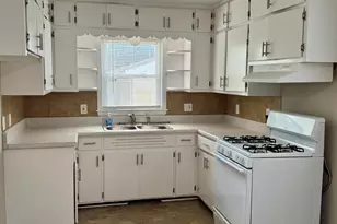 4864 N 63rd St, Milwaukee, WI 53218 - Photo 5