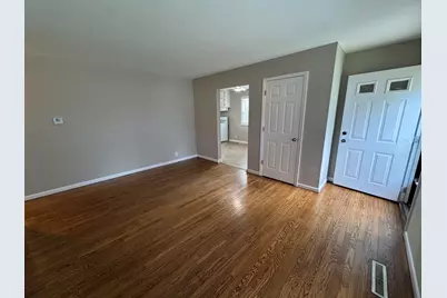 4864 N 63rd St, Milwaukee, WI 53218 - Photo 5
