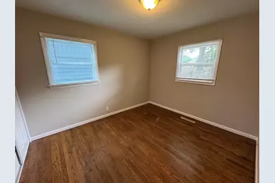 4864 N 63rd St, Milwaukee, WI 53218 - Photo 9