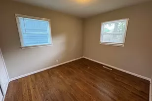 4864 N 63rd St, Milwaukee, WI 53218 - Photo 9