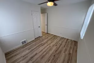 2586 S 77th St, West Allis, WI 53219 - Photo 29