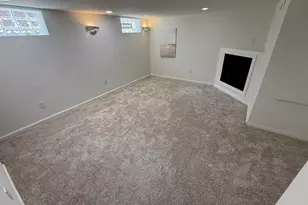 2586 S 77th St, West Allis, WI 53219 - Photo 9