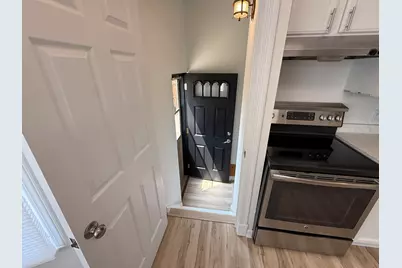 2586 S 77th St, West Allis, WI 53219 - Photo 35