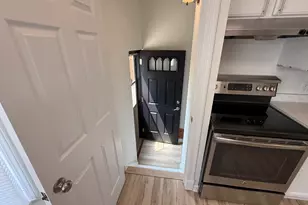 2586 S 77th St, West Allis, WI 53219 - Photo 35
