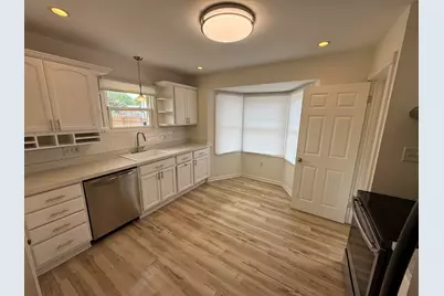 2586 S 77th St, West Allis, WI 53219 - Photo 19