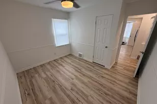 2586 S 77th St, West Allis, WI 53219 - Photo 11