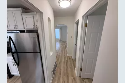 2586 S 77th St, West Allis, WI 53219 - Photo 21