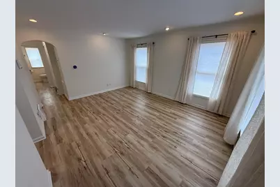 2586 S 77th St, West Allis, WI 53219 - Photo 15