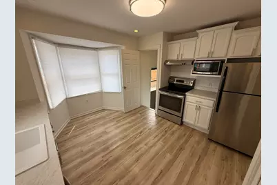 2586 S 77th St, West Allis, WI 53219 - Photo 21