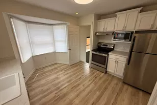2586 S 77th St, West Allis, WI 53219 - Photo 21