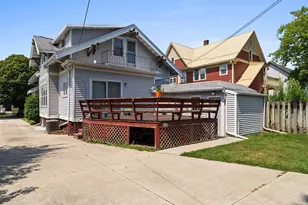 1329 S 15th St, Manitowoc, WI 54220 - Photo 29