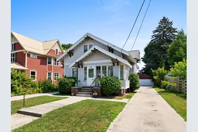 1329 S 15th St, Manitowoc, WI 54220 - Photo 31