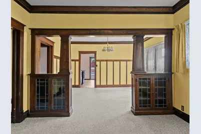 1329 S 15th St, Manitowoc, WI 54220 - Photo 5