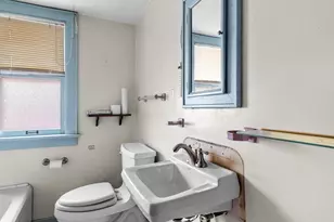 1329 S 15th St, Manitowoc, WI 54220 - Photo 23