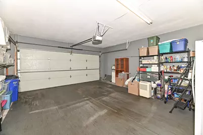8634 S Roxbury Way, Oak Creek, WI 53154 - Photo 21