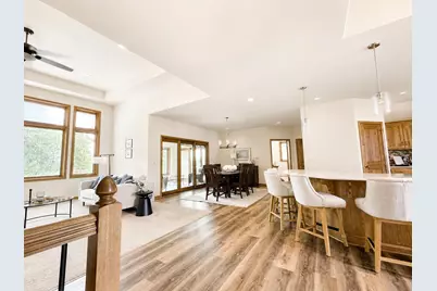 S54 W25358  Pebble Brook Ct, Waukesha, WI 53189 - Photo 15