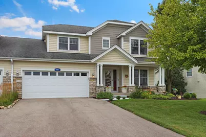 827  Eagleton Dr #47-29, Geneva, WI 53147 - Photo 1