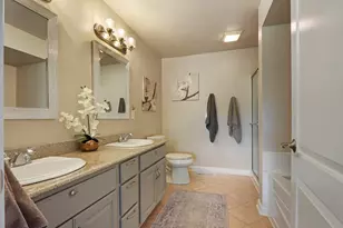 827 Eagleton Dr, Geneva, WI 53147 - Photo 17