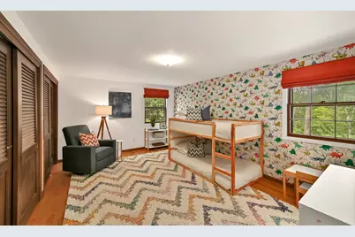 7266 N Pierron Rd, Glendale, WI 53209 - Photo 25