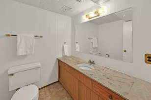 7266 N Pierron Rd, Glendale, WI 53209 - Photo 29